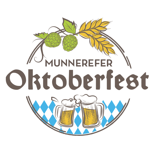 Das Logo zeigt einen Kreis mit dem Text "Munnerëfer Oktoberfest" in braunen Buchstaben in der Mitte. Oben im Kreis symbolisieren ein Hopfenast und Weizenähren die Zutaten des Bieres. Unten stoßen zwei Bierkrüge an, die auf einem Hintergrund aus blau-weißen Rauten stehen, die an die bayerische Flagge erinnern. Das Design ist sowohl festlich als auch traditionell.