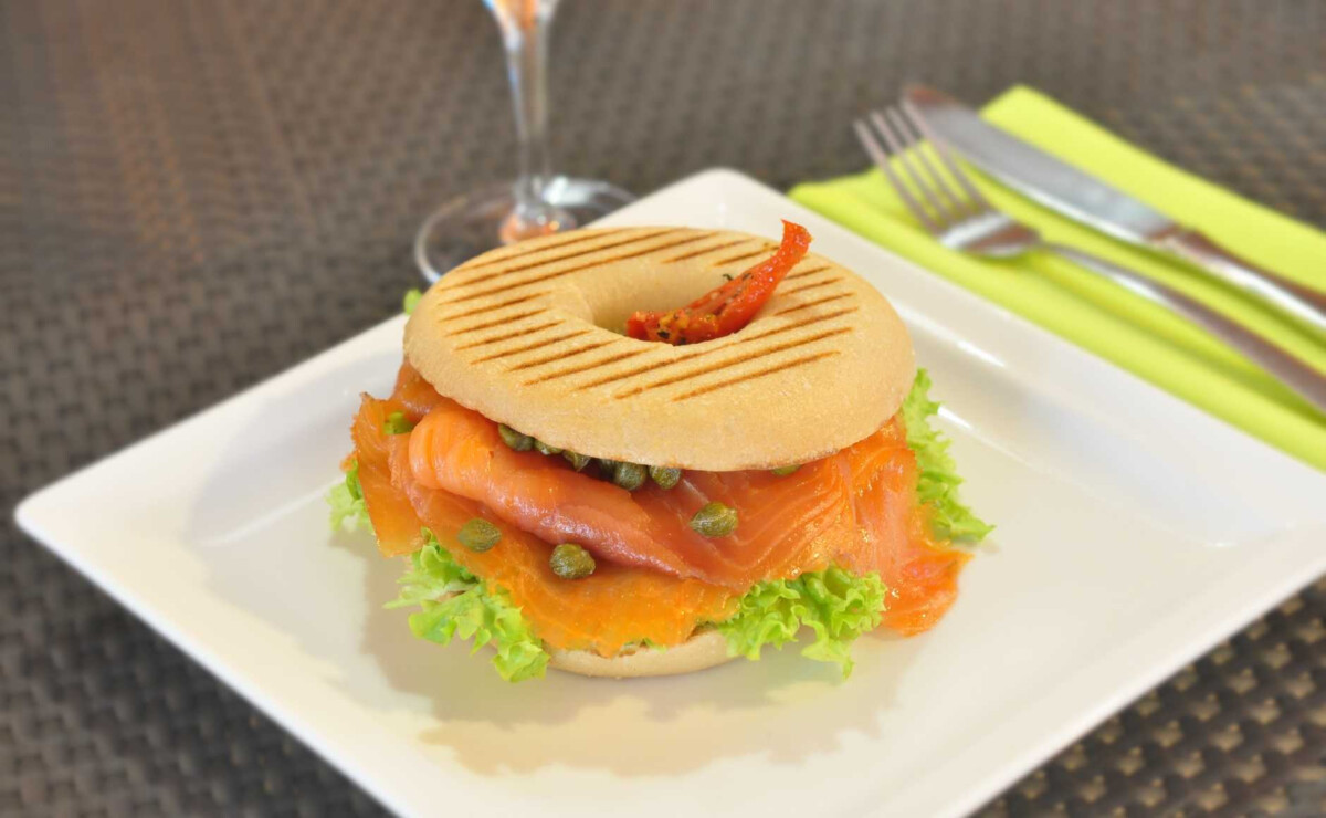 Bar Le 36 - bagel au saumon